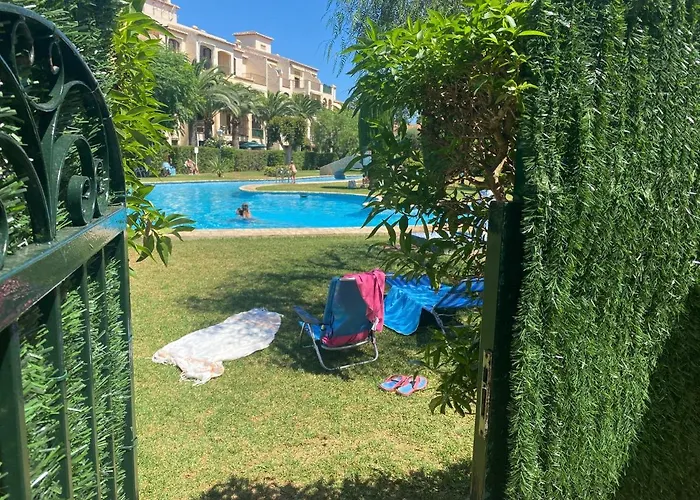 La Isla *